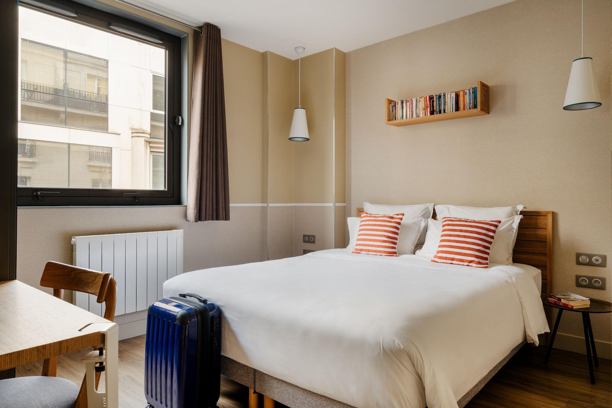 Cozy, 1 Bedroom, Apartment, Street View