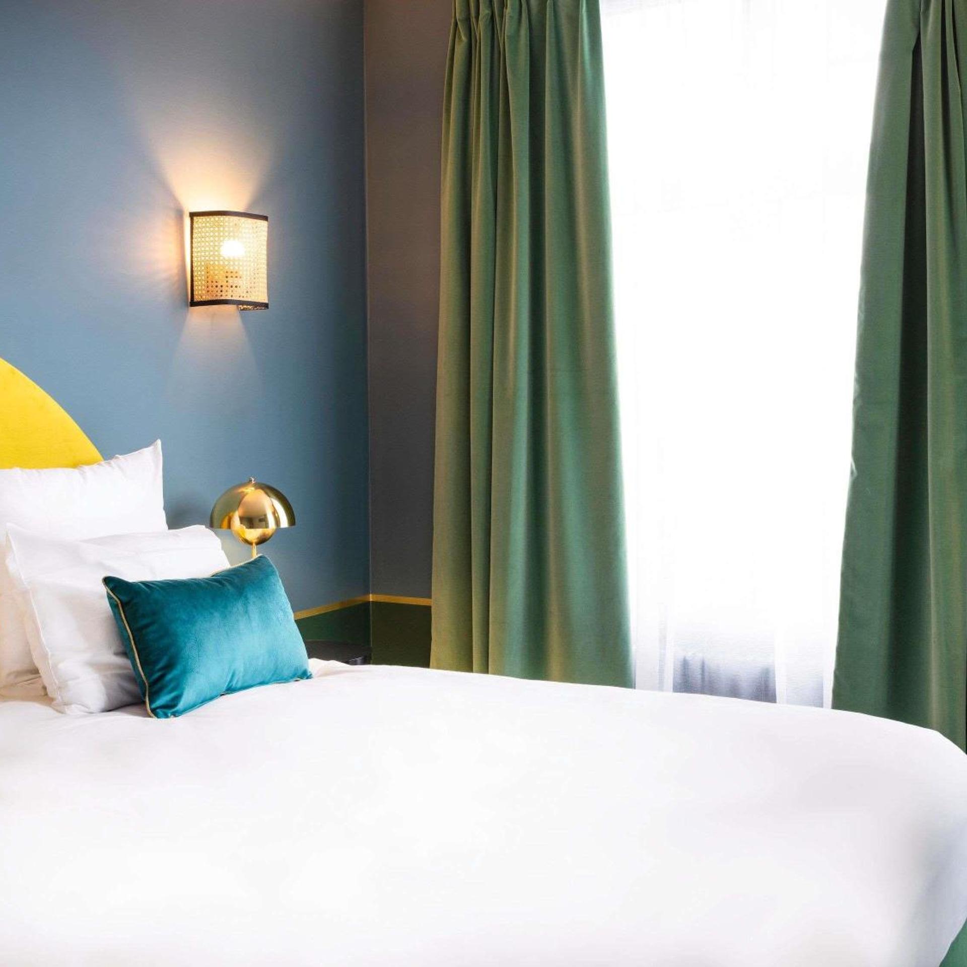 Standard, Double Bed, City Side