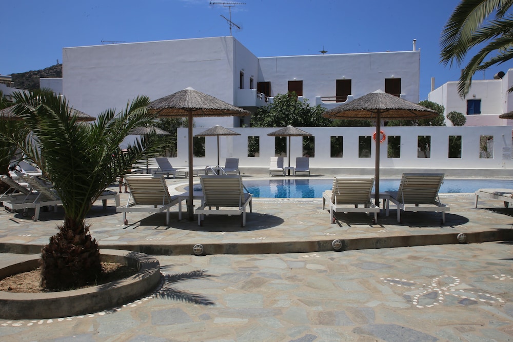 Hotel Benois 67/74