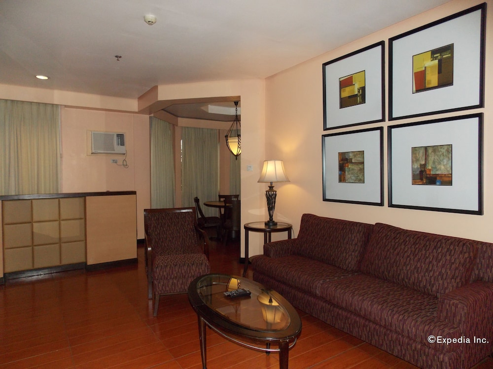 Planta Centro Bacolod Hotel Residences 20/46