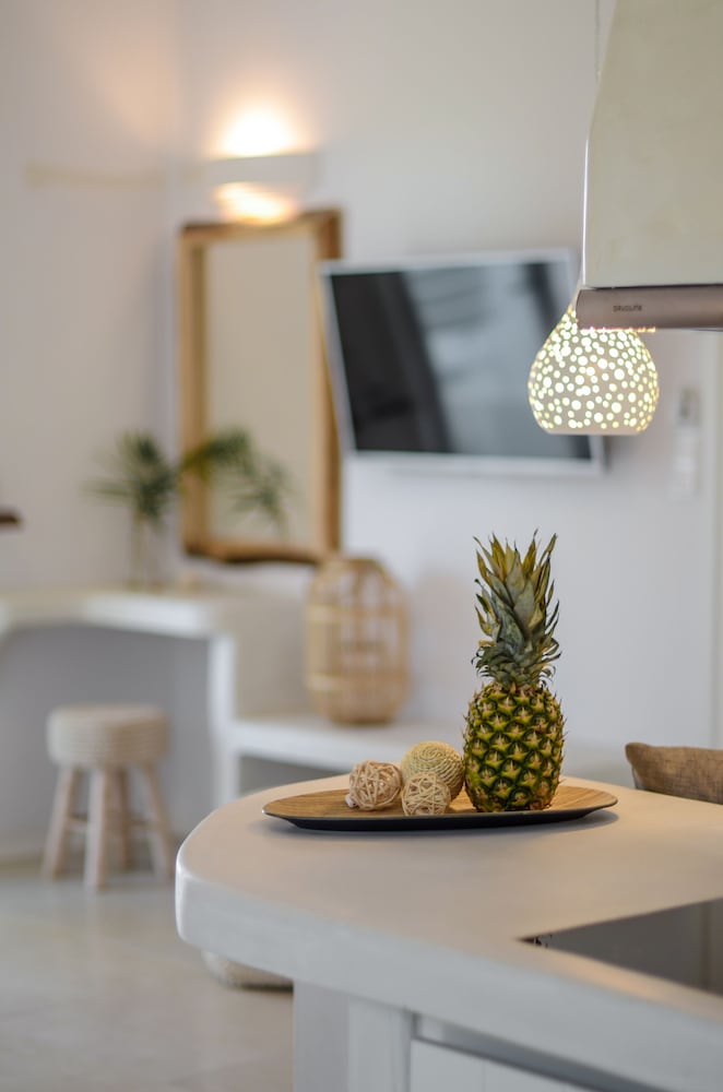 Naxos Nature Suites 25/39