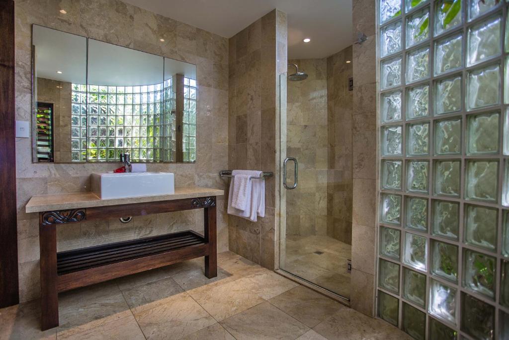 3 Bedrooms, Presidential, Villa, Beach Front، Te Manava Luxury Villas Spa 5/5