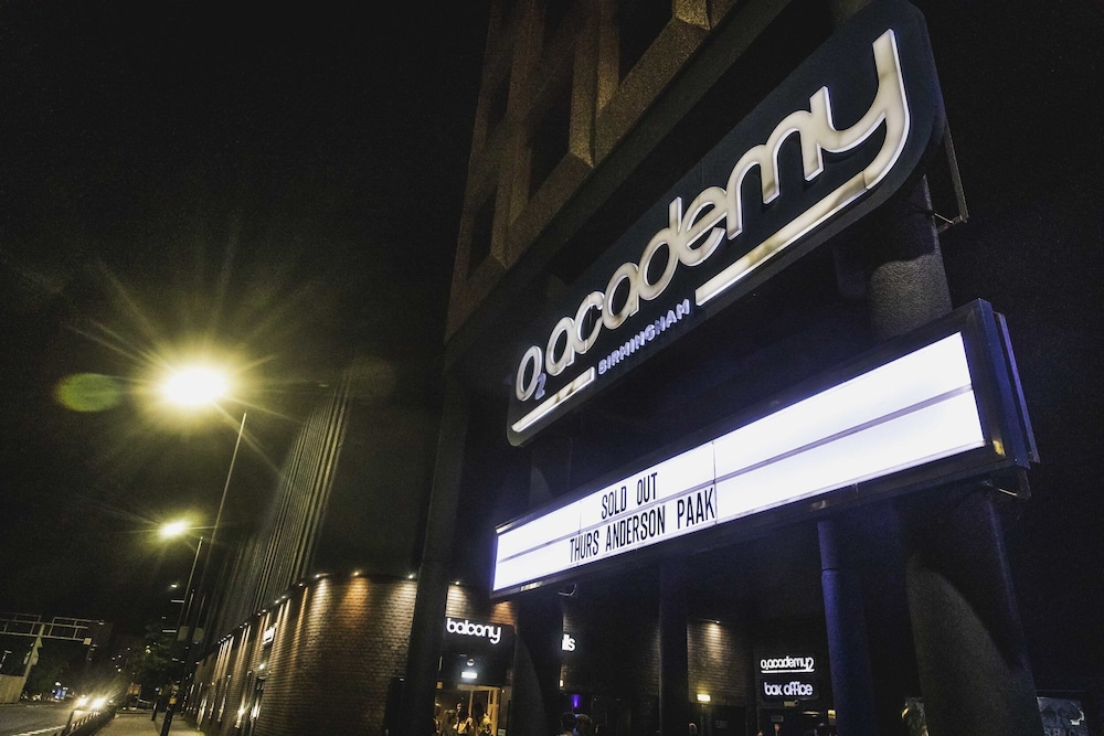 The Wellington Hotel Birmingham - Budget Hotel Near O2 Academy 1/26