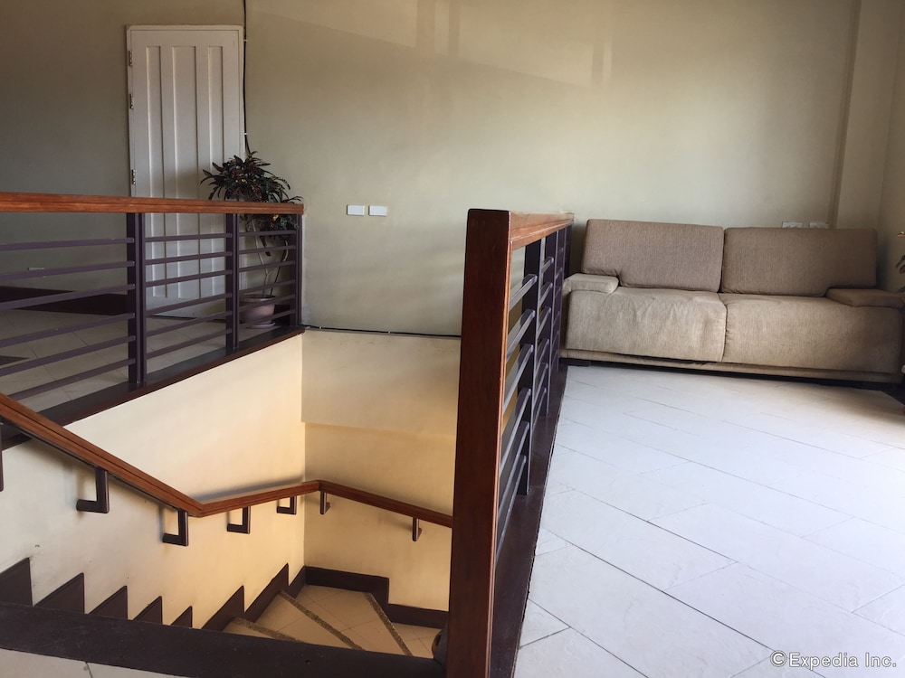 Coron Gateway Hotel Suites 23/50