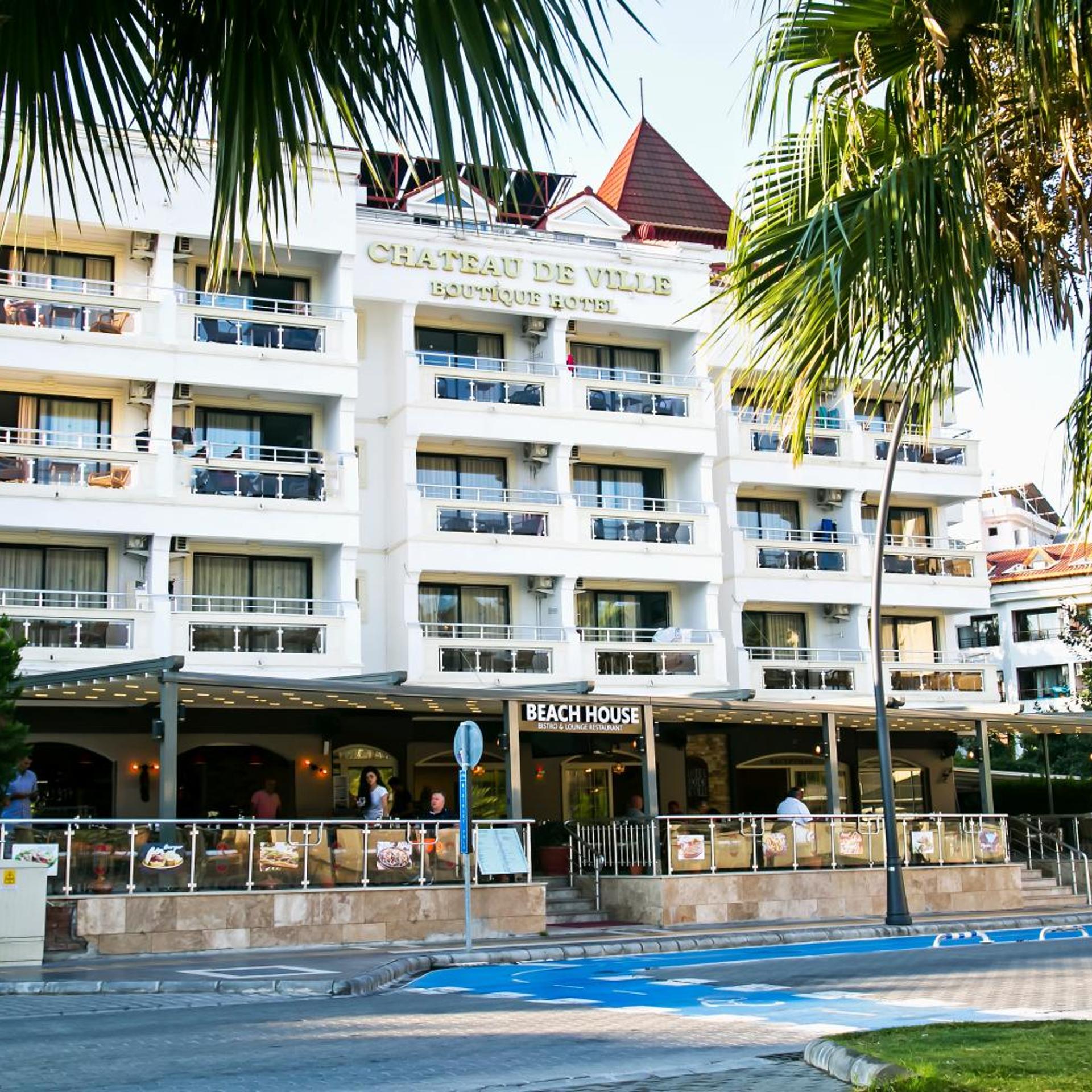 Chateau de Ville Hotel 4/53