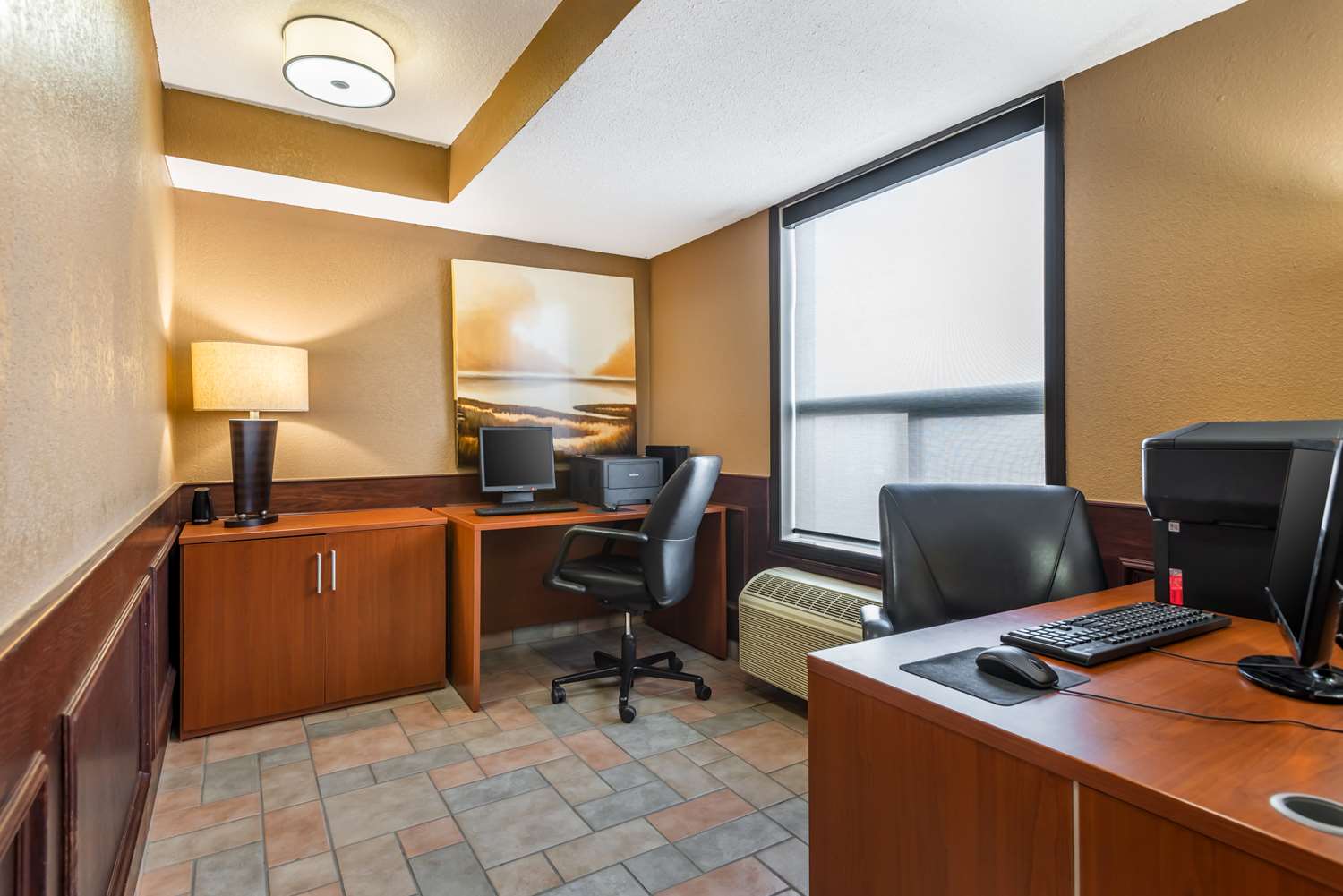 Best Western Strathmore Inn 20/25