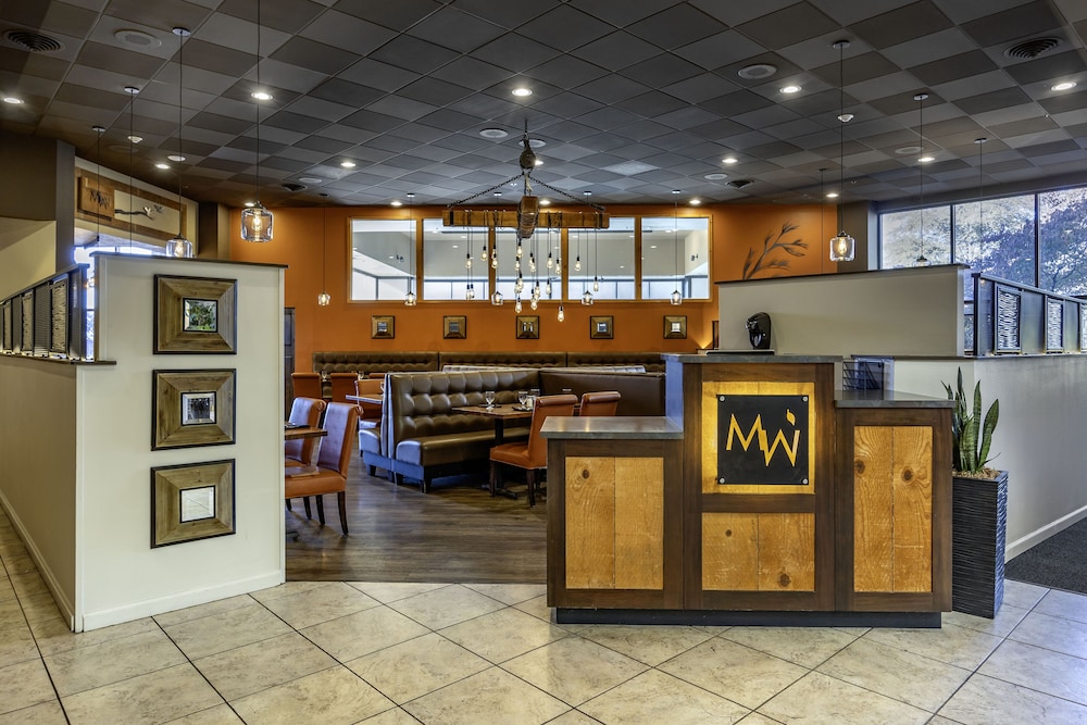 Seaport Inn and Suites 5/38