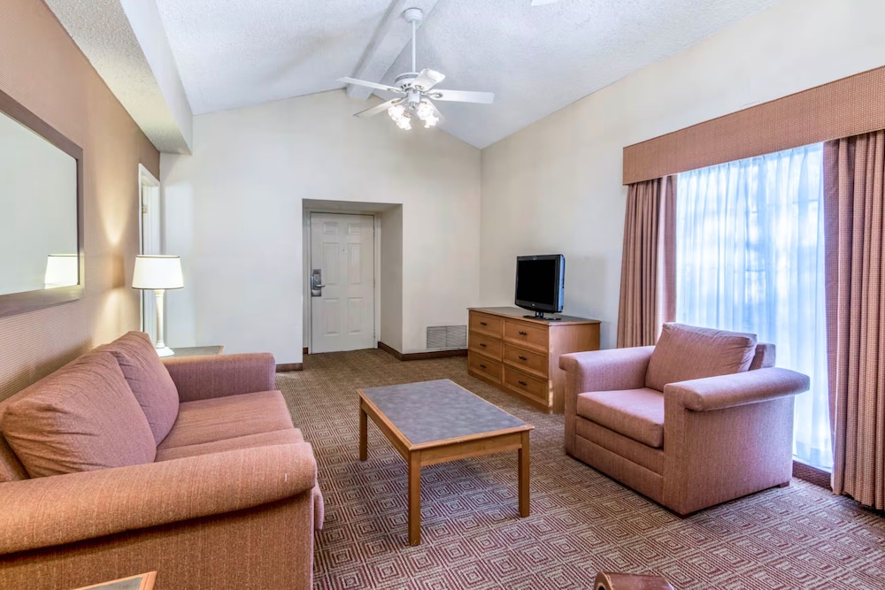 Garden inn and suites san antonio l 35 27/36