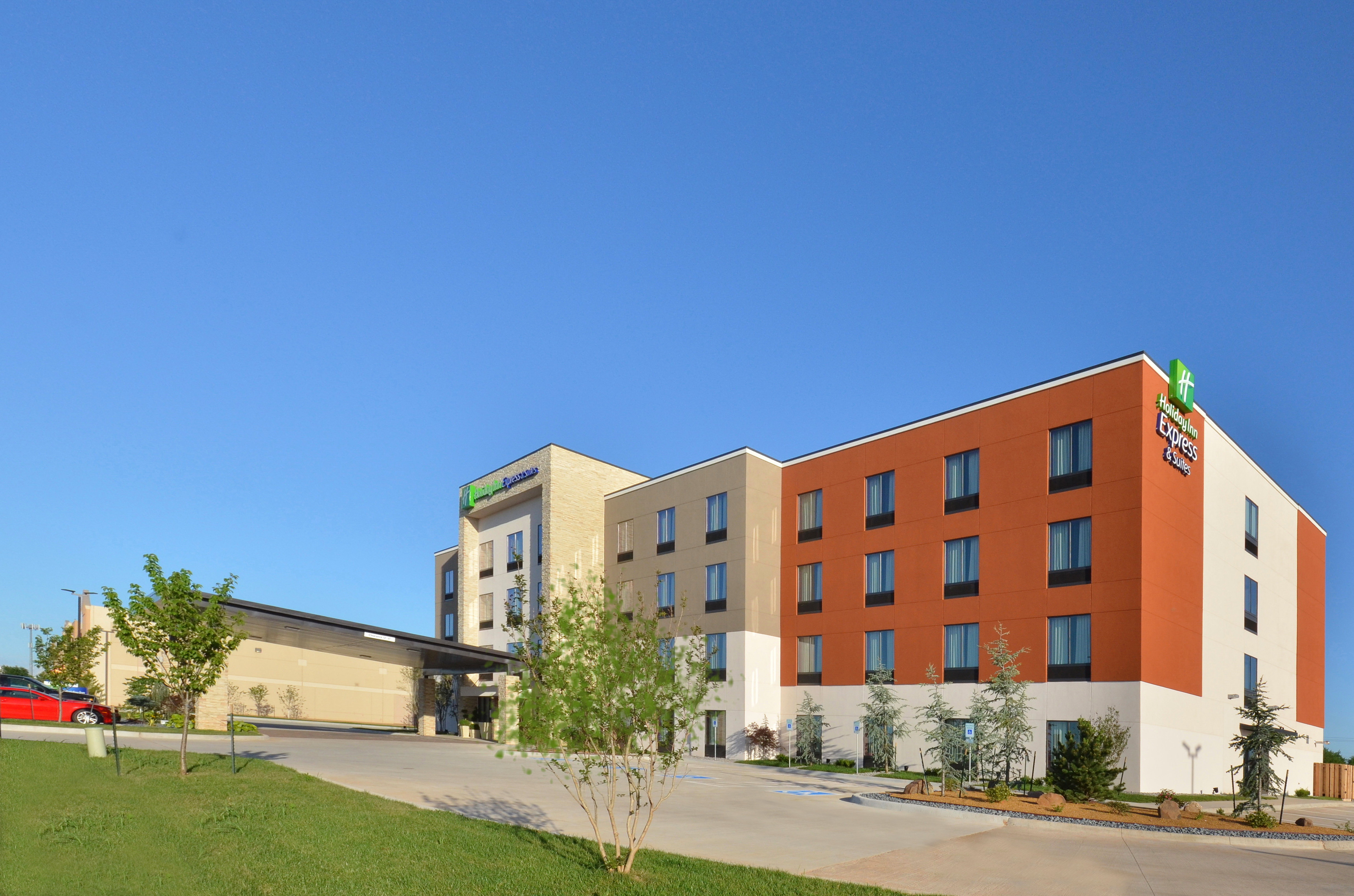 Holiday Inn Express & Suites Oklahoma City Mid - Arpt Area 24/25