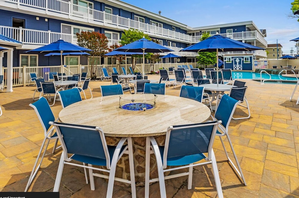 Beachcomber Resort 64/76