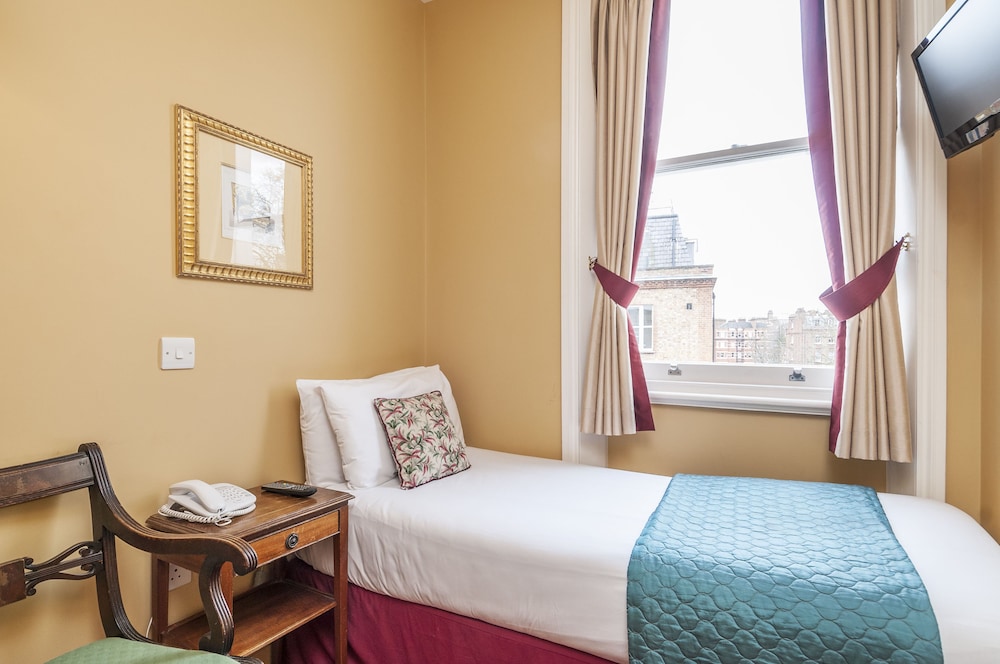 Coronation Hotel 19/50