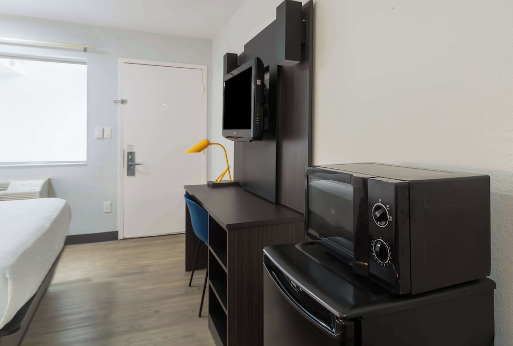 Motel6 Del Rio, TX 40/56
