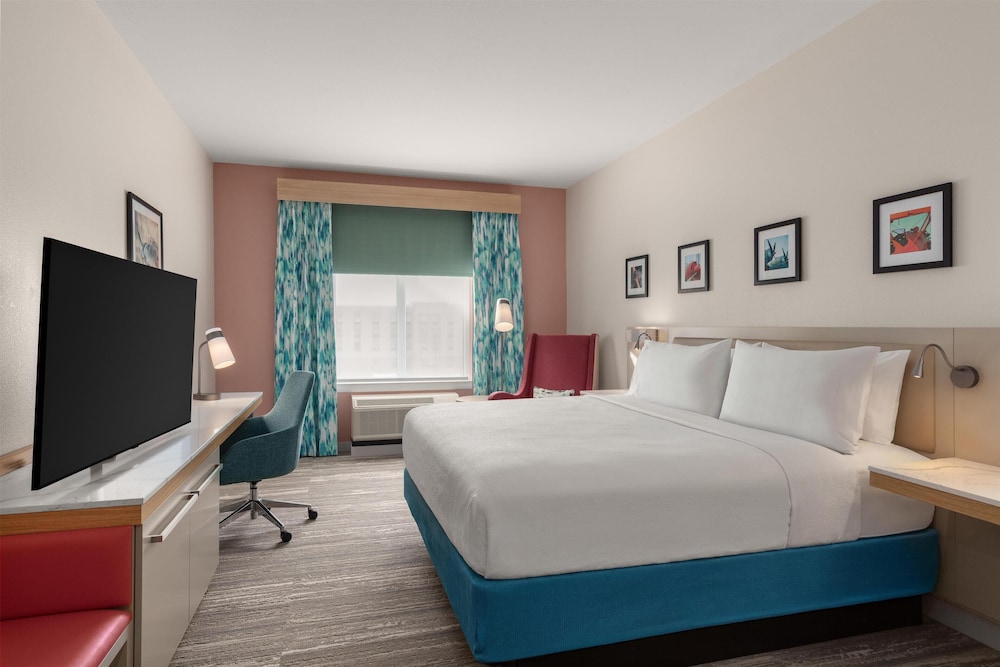 ROOM, KING BED