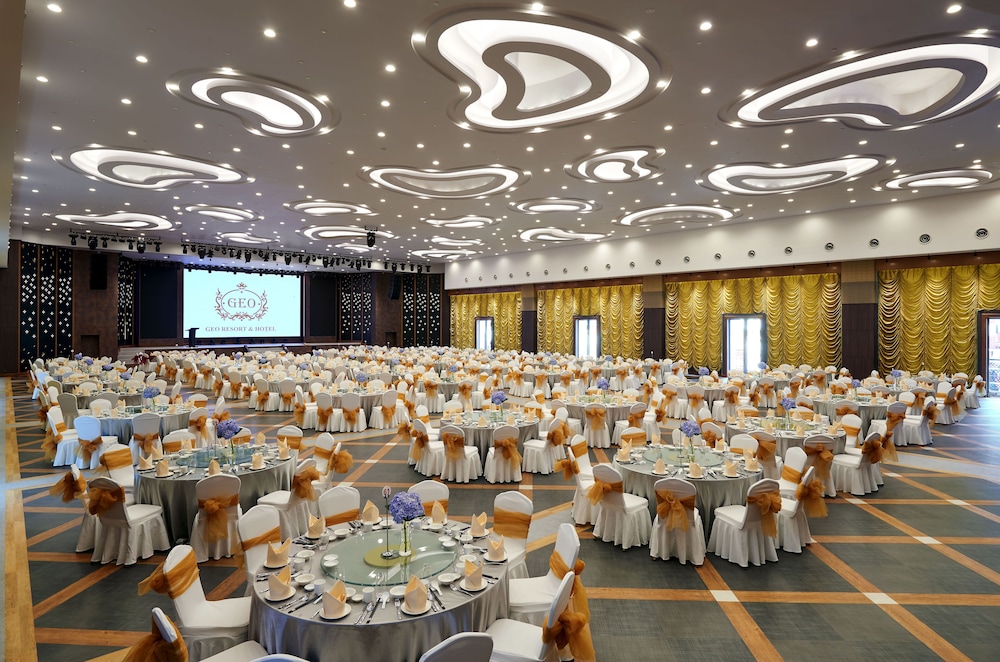 Geo Resort and Hotel 24/26