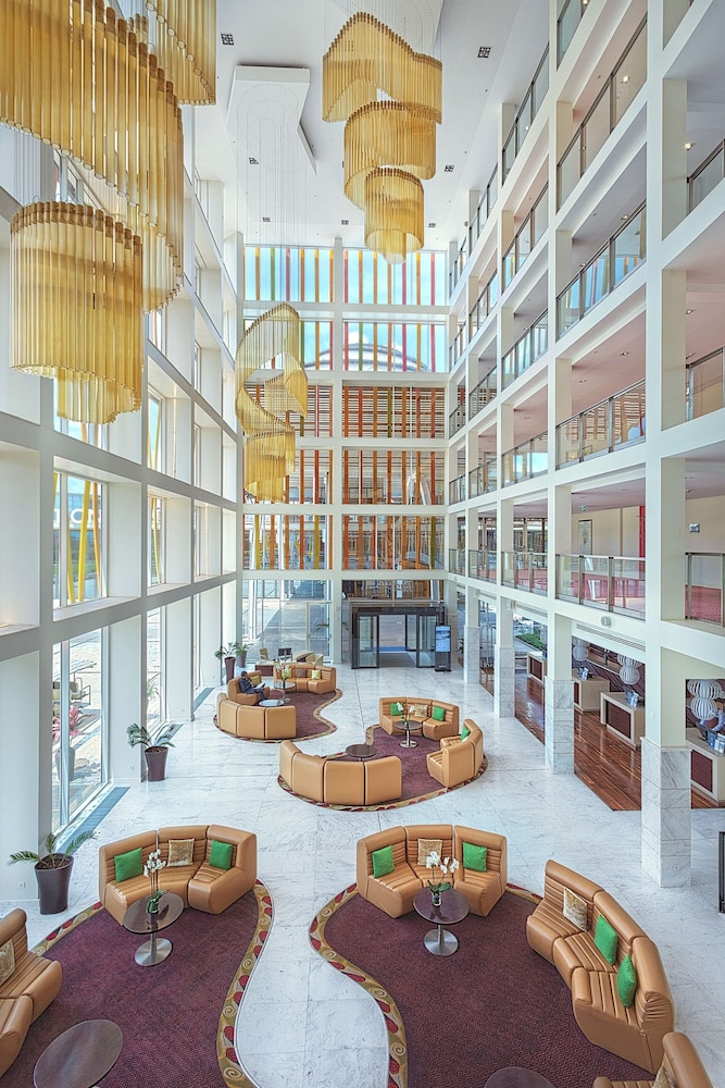 Radisson Blu Hotel And Convention Center 57/71
