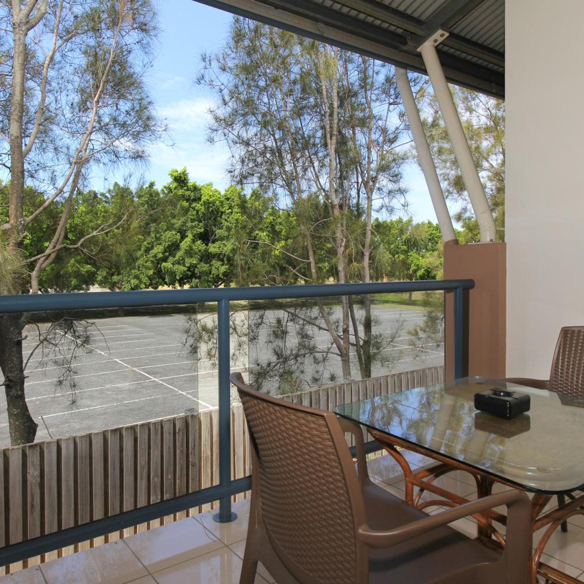 Novena Palms Motel 13/20