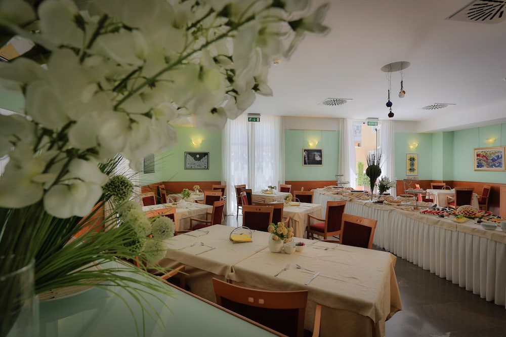 Hotel San Domenico al Piano 23/43