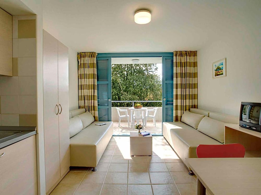 Camping Solaris Rooms 24/50