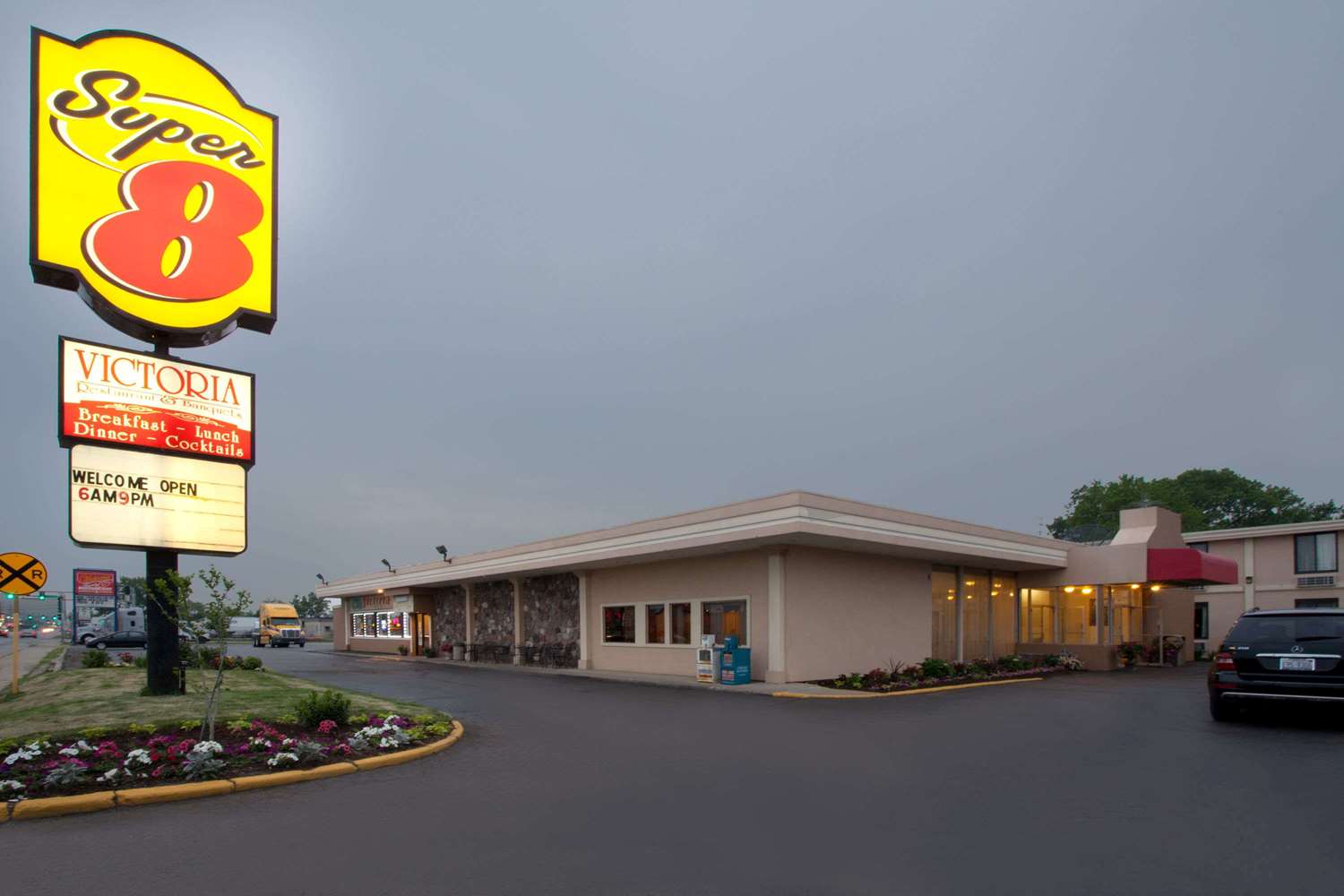 Super 8 by Wyndham Chicago Northlake O'Hare South 3/18