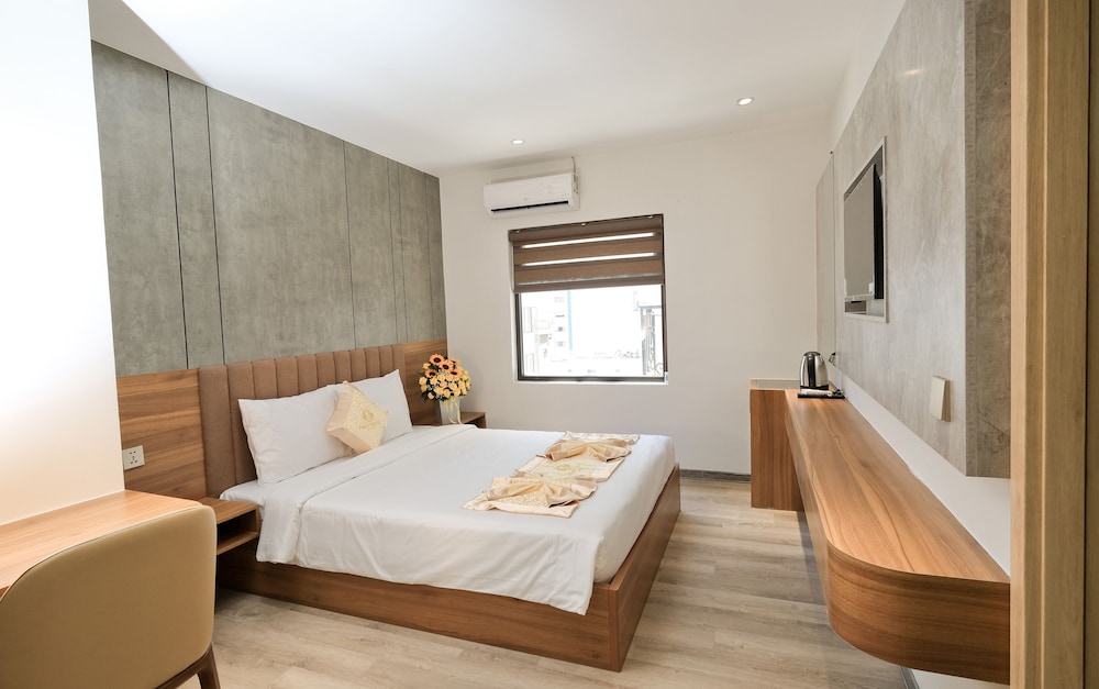 Prague Nha Trang Hotel 11/35