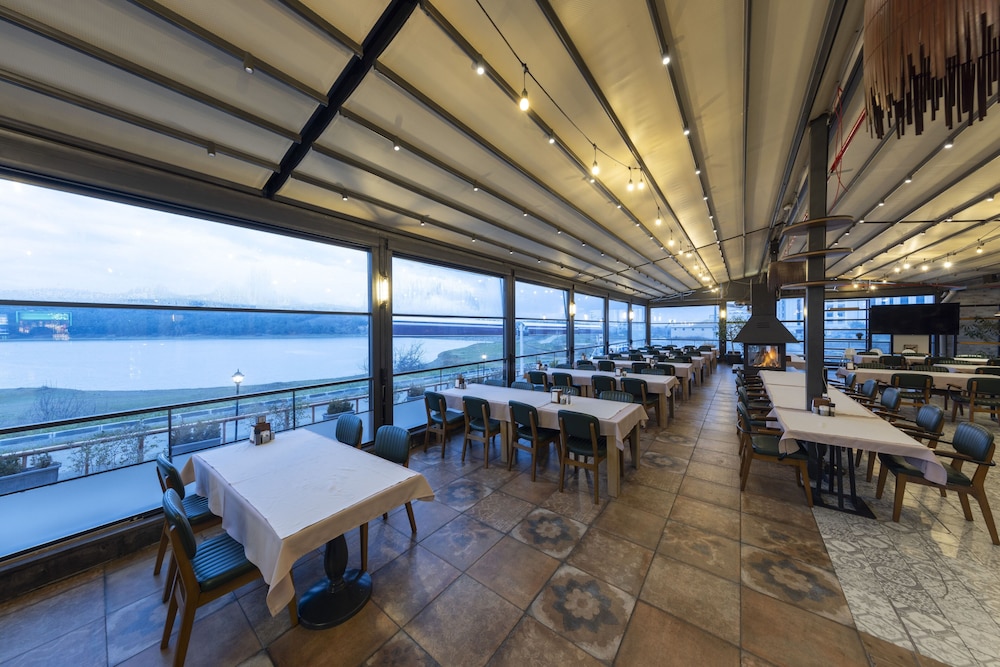 Nehir Hotel Kesan 30/46