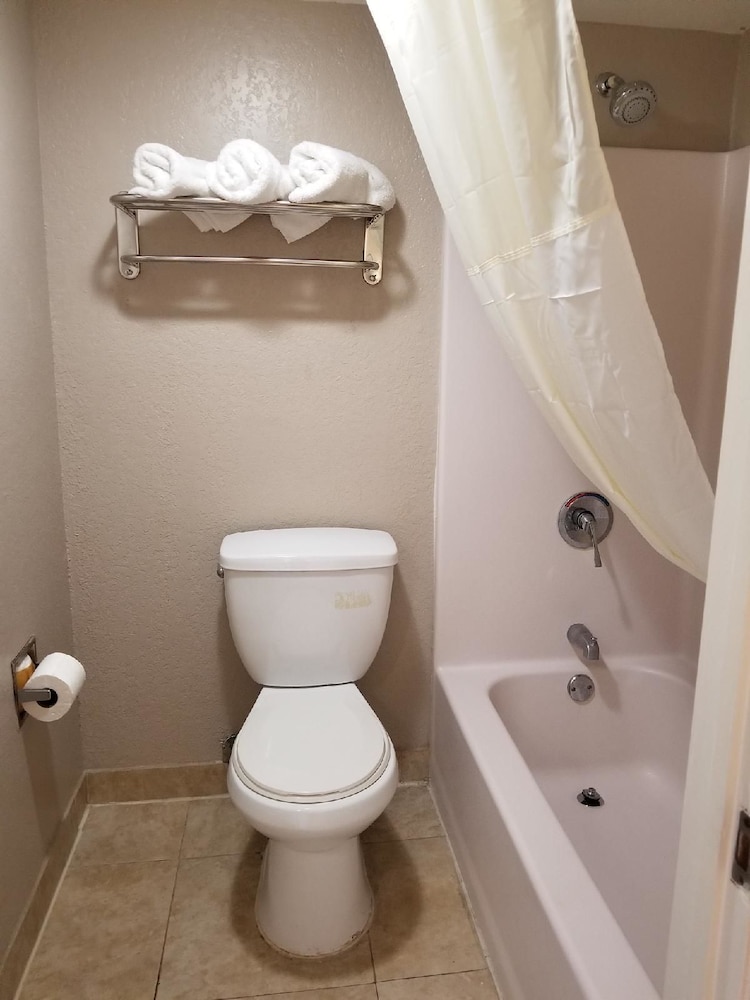 Super 8 By Wyndham San Antonio Downtown/Alamo 19/40