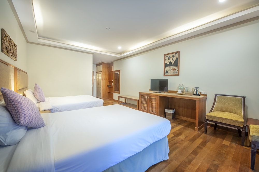 Vana Varin Resort Hua Hin 11/65