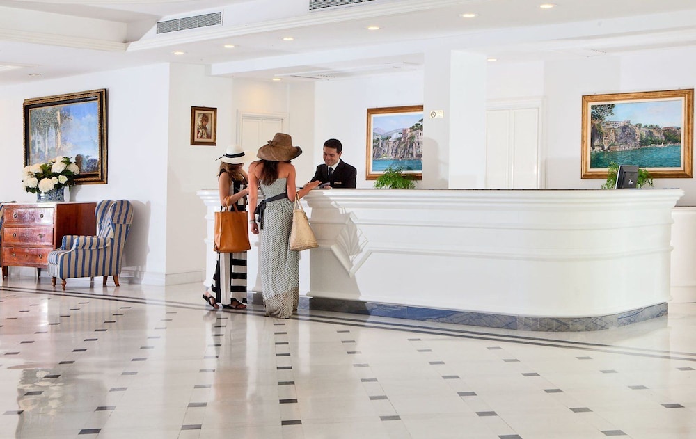 Grand Hotel Riviera 7/50