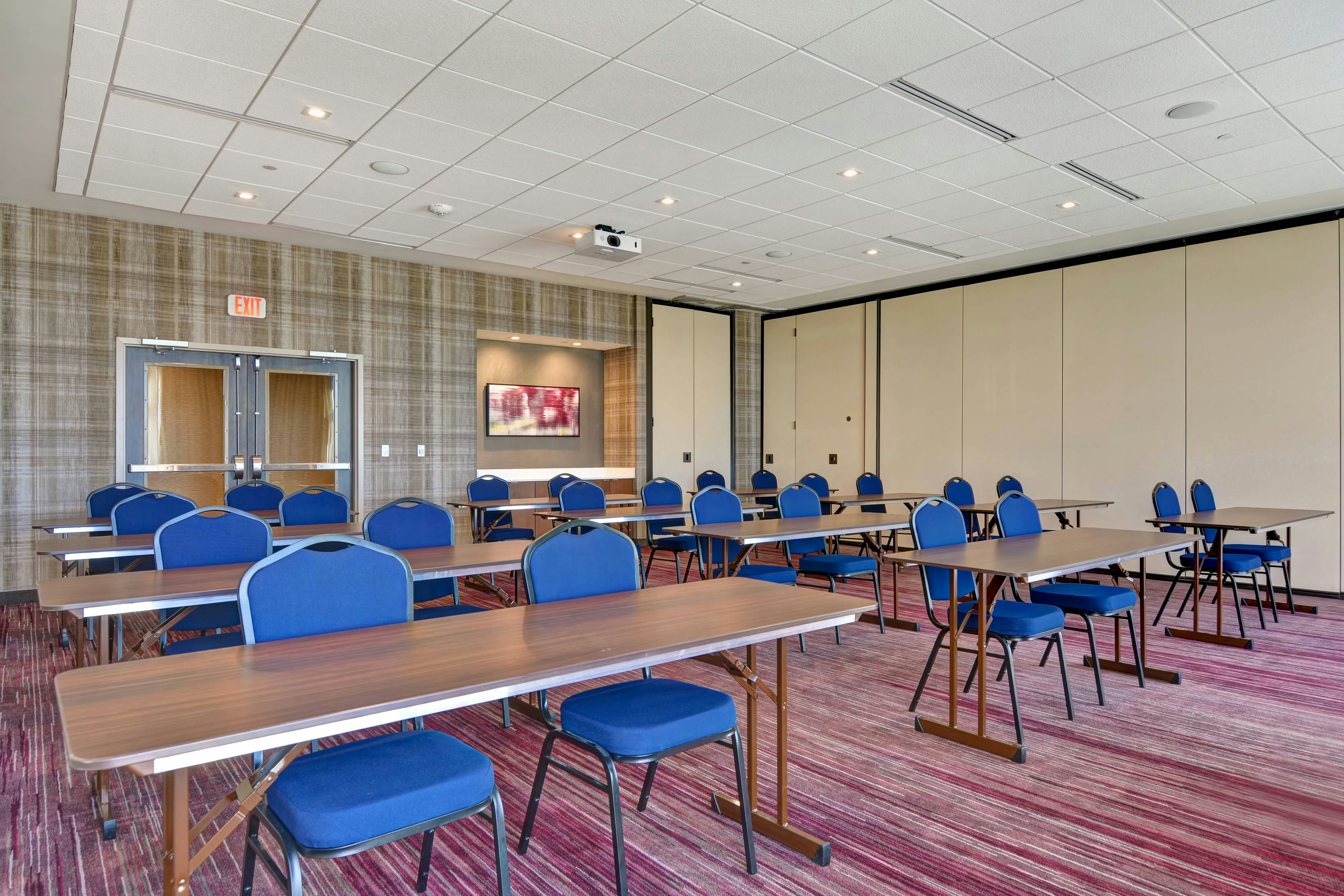 Courtyard by Marriott Bentonville Rogers Promenade 21/27