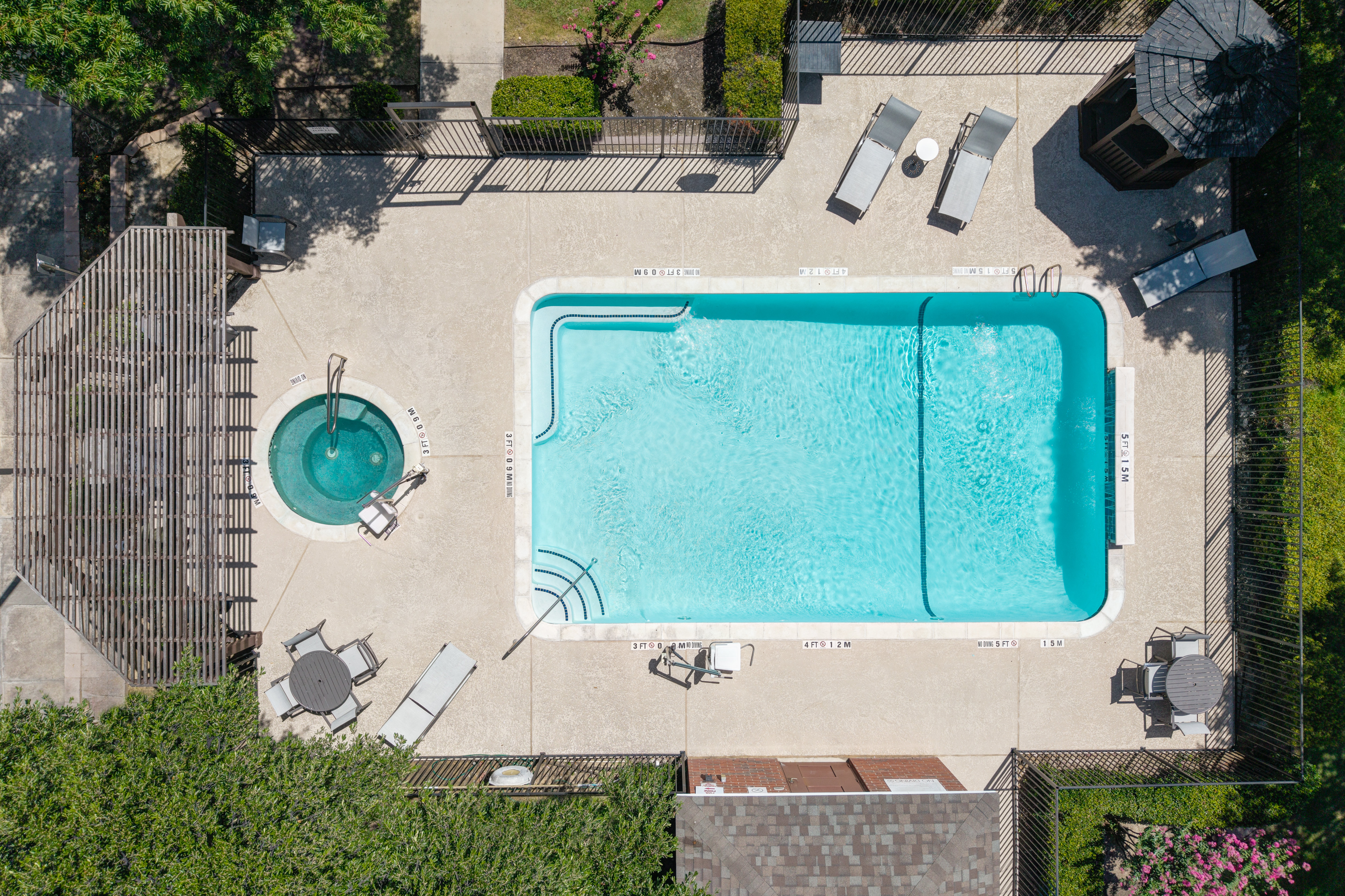 Holiday Inn Express Hotel And Suites Dallas Grand Prairie I 20 50/80