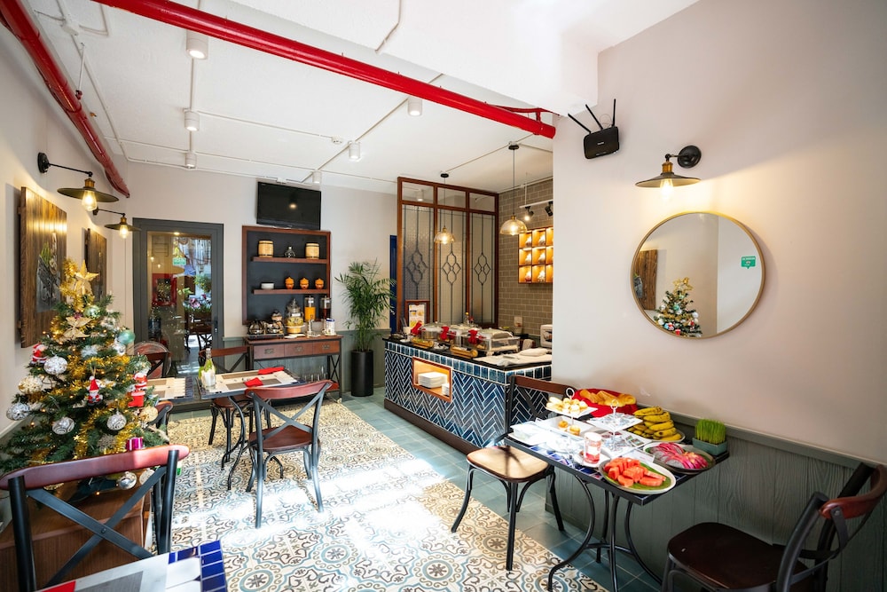 LITTLE SAIGON BOUTIQUE HOTEL 55/70