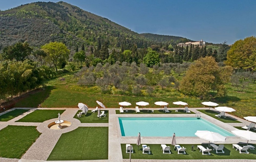 Villa Cheli Hotel 58/75