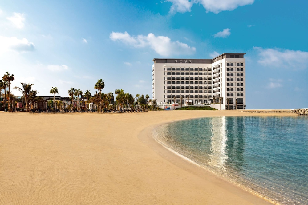 Rove La Mer Beach, Jumeirah 54/56
