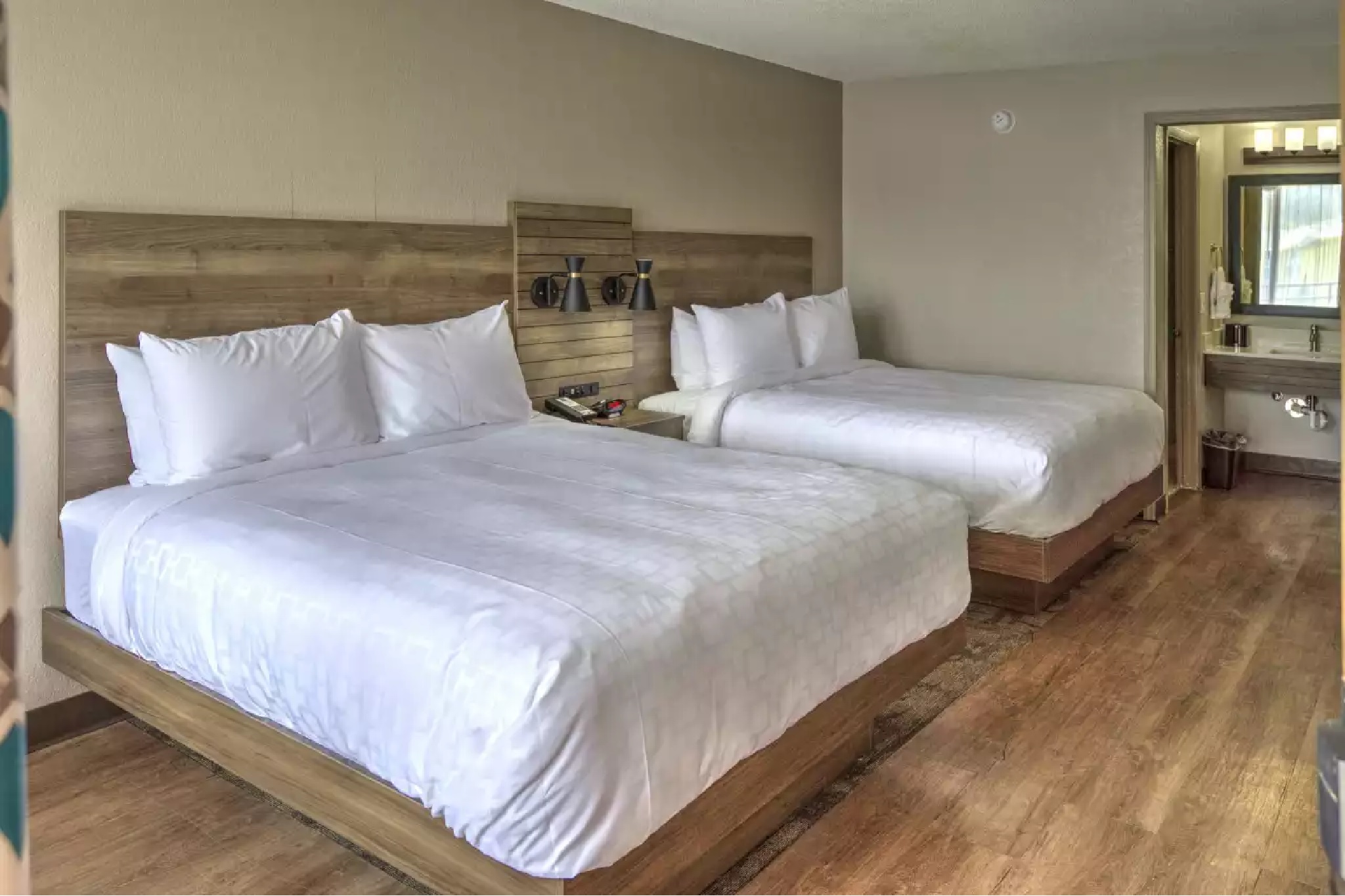 ROOM, 2 QUEEN BEDS