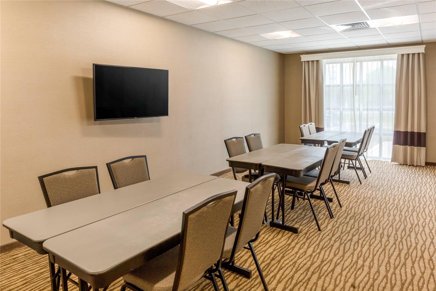 Comfort Inn & Suites Gap Amish Country 18/22