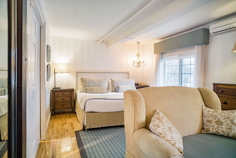 Ripplecove Hotel & Spa 54/71