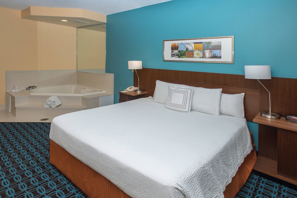 Fairfield Inn And Suites Jacksonville 12/47