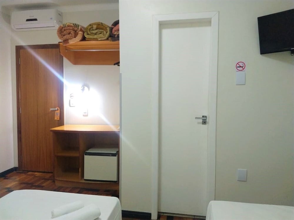 HOTEL VITORIA 6/43