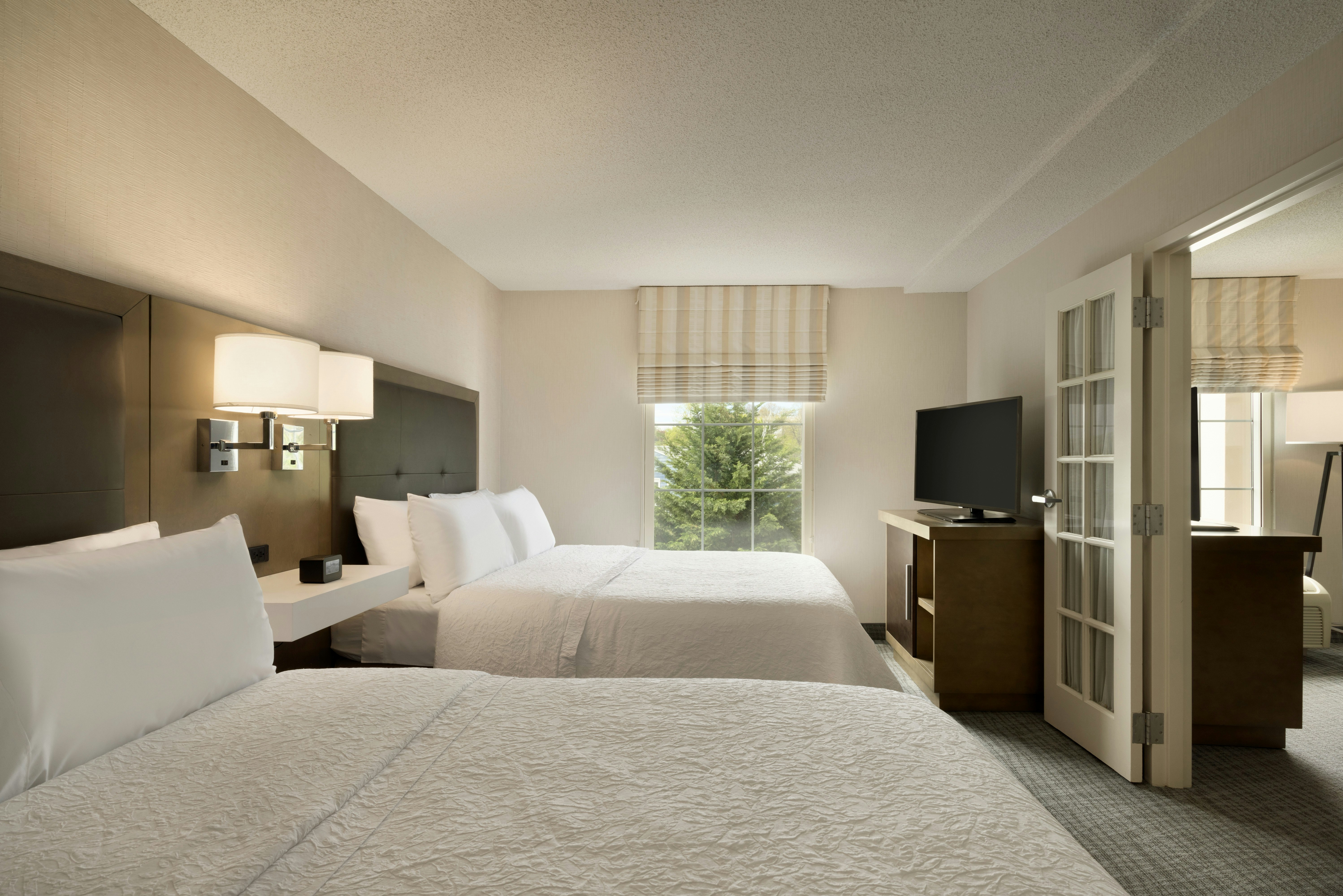 Hampton Inn Suites By Hilton Newport Middletown 8/27