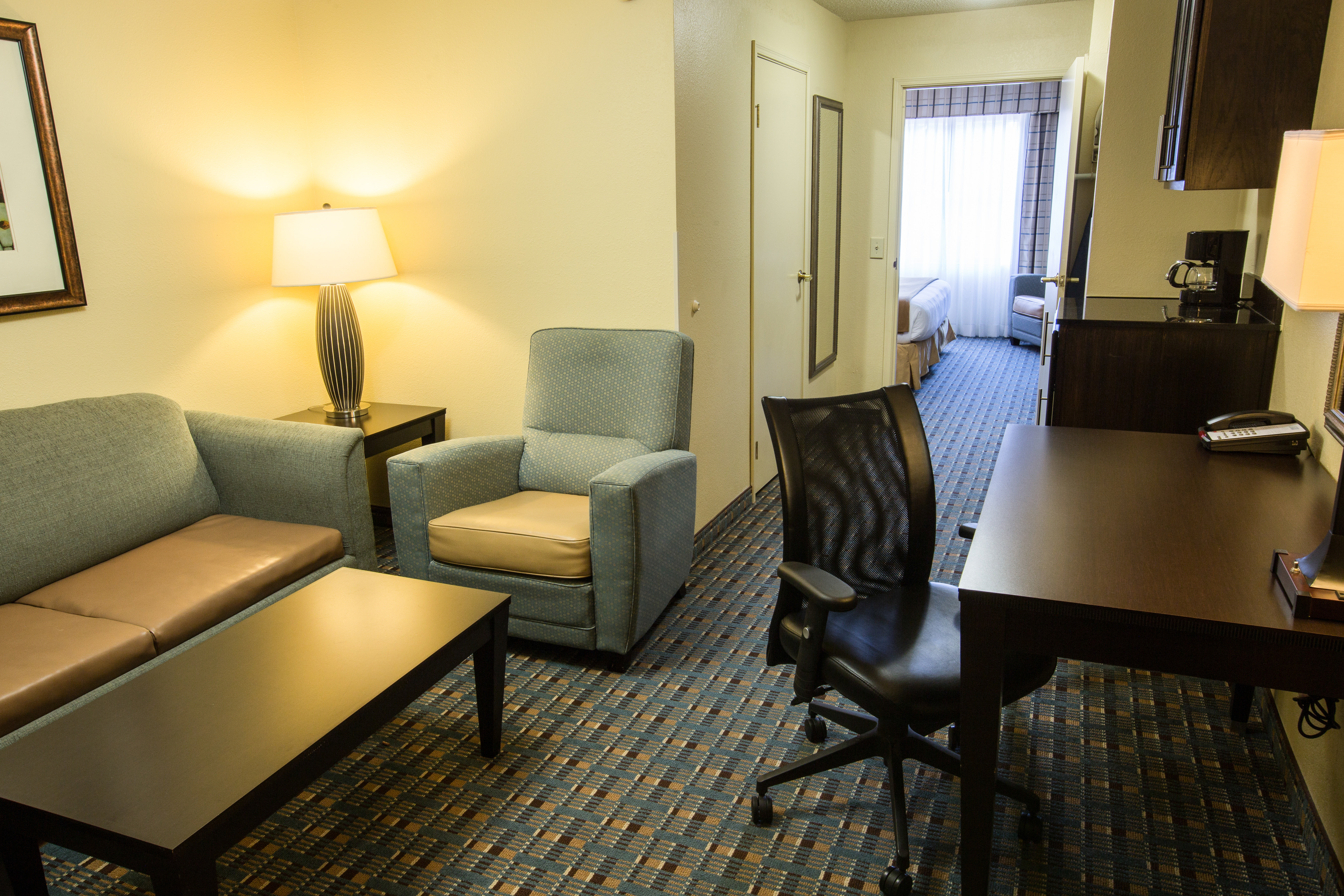 Holiday Inn Express Alpharetta Roswell 41/68