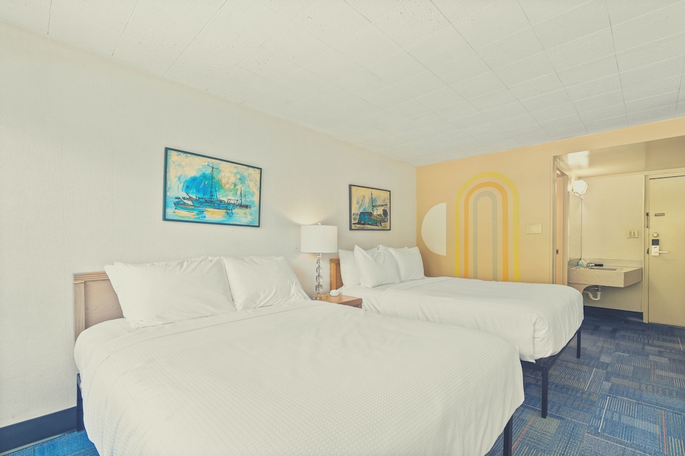 Stardust Motel Wallace 34/65