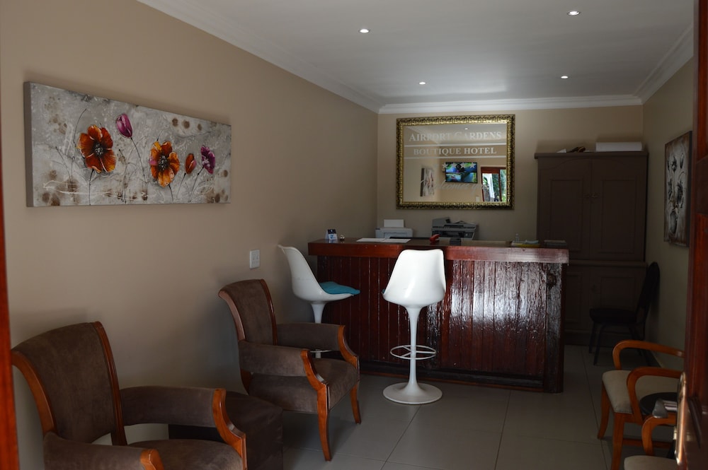 Airport Gardens Boutique Hotel 4/68