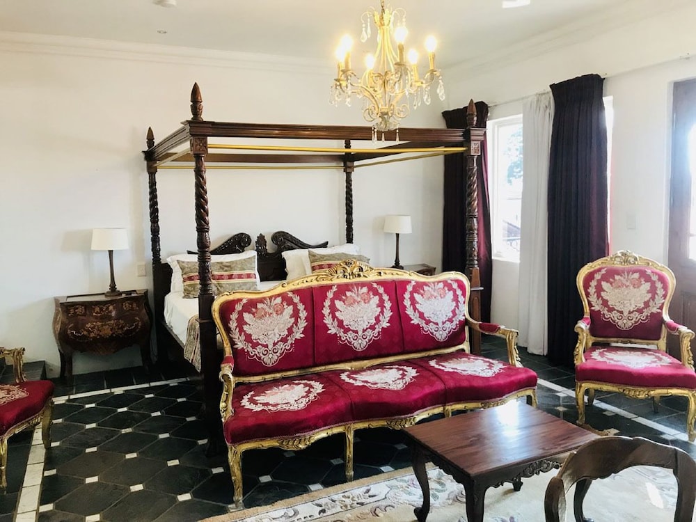 Waterkloof Mansion Boutique Hotel 17/26
