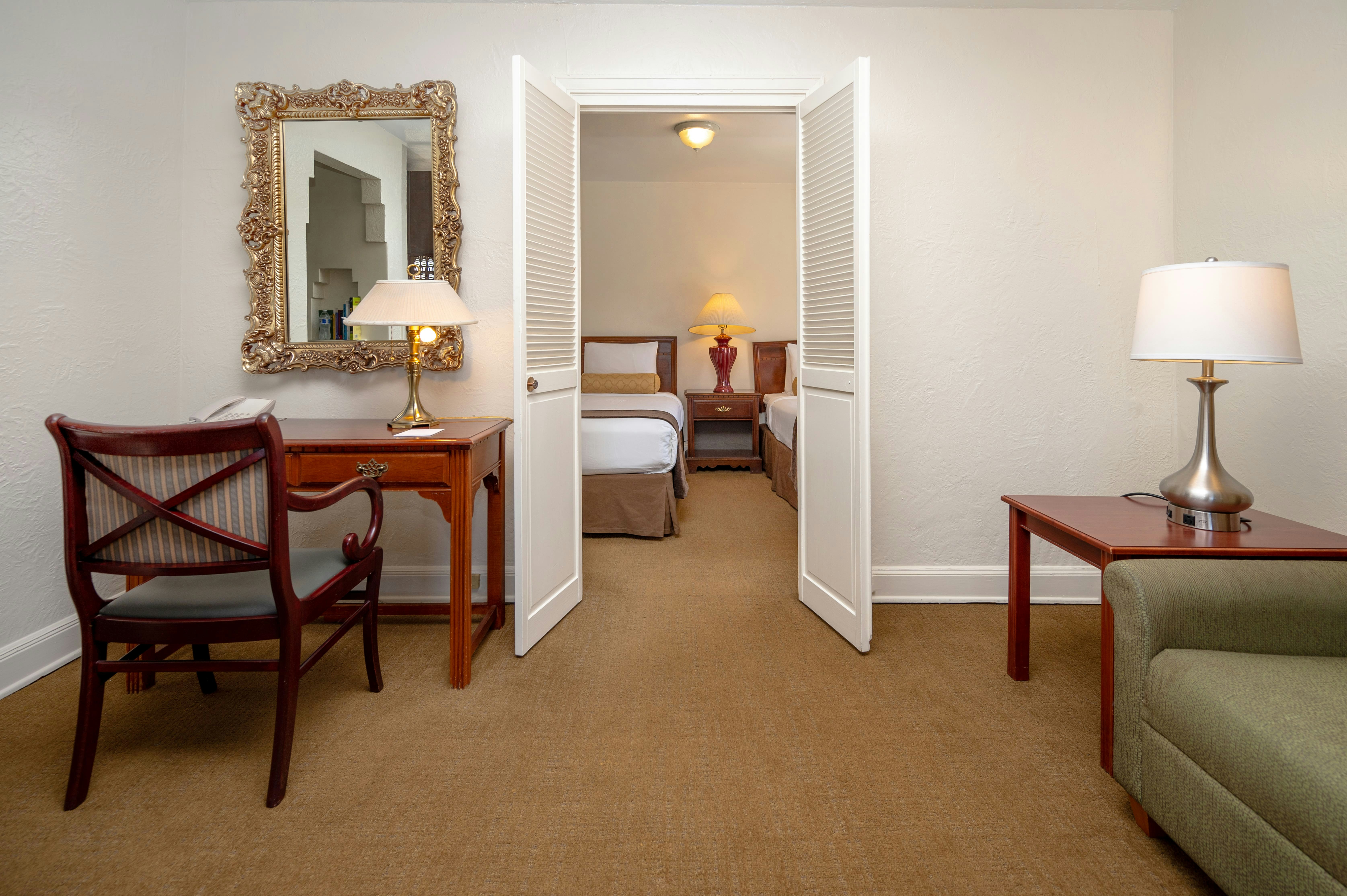 The Baroness Hotel 17/22