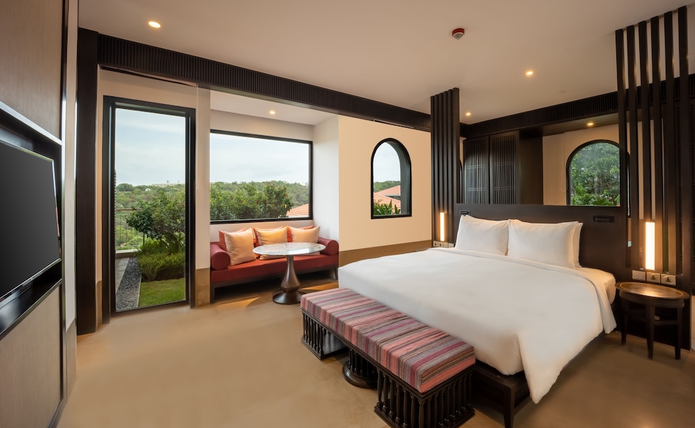 Luxury, Penthouse, Suite, King Bed, River View, Private Pool