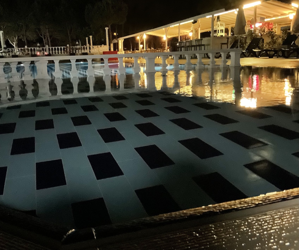 The Palm Club Apart Otel 40/50