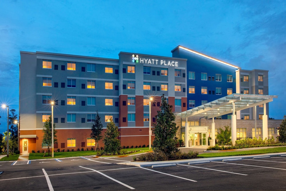 Hyatt Place Titusville / Kennedy Space Center 3/40
