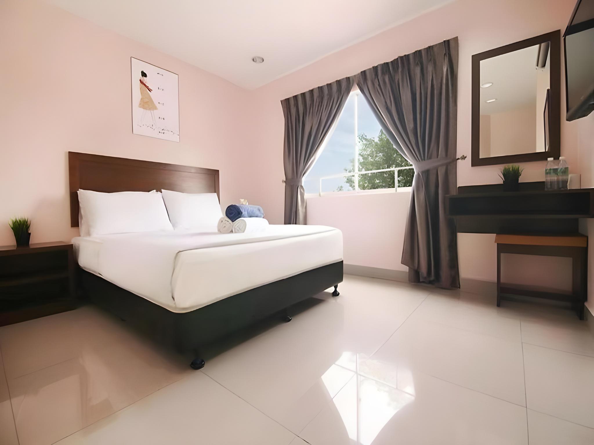 Deluxe, Double Bed, No Window