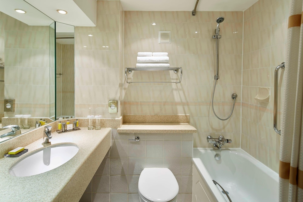 Delta Hotels by Marriott Bristol City Centre 6/29