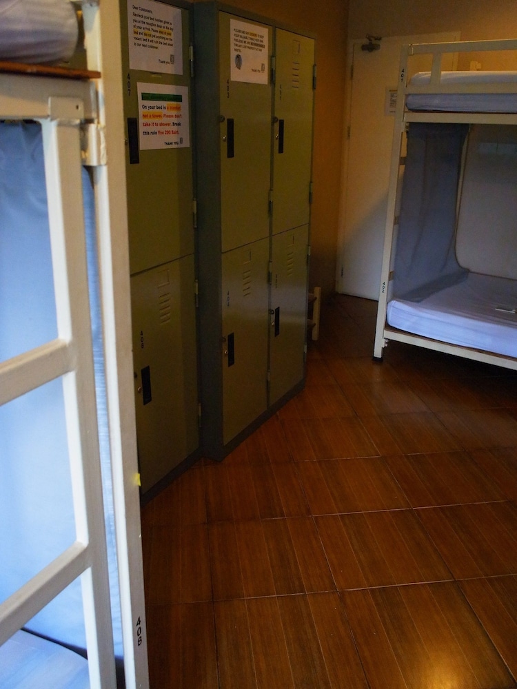 VX The Fifty Hostel 38/55